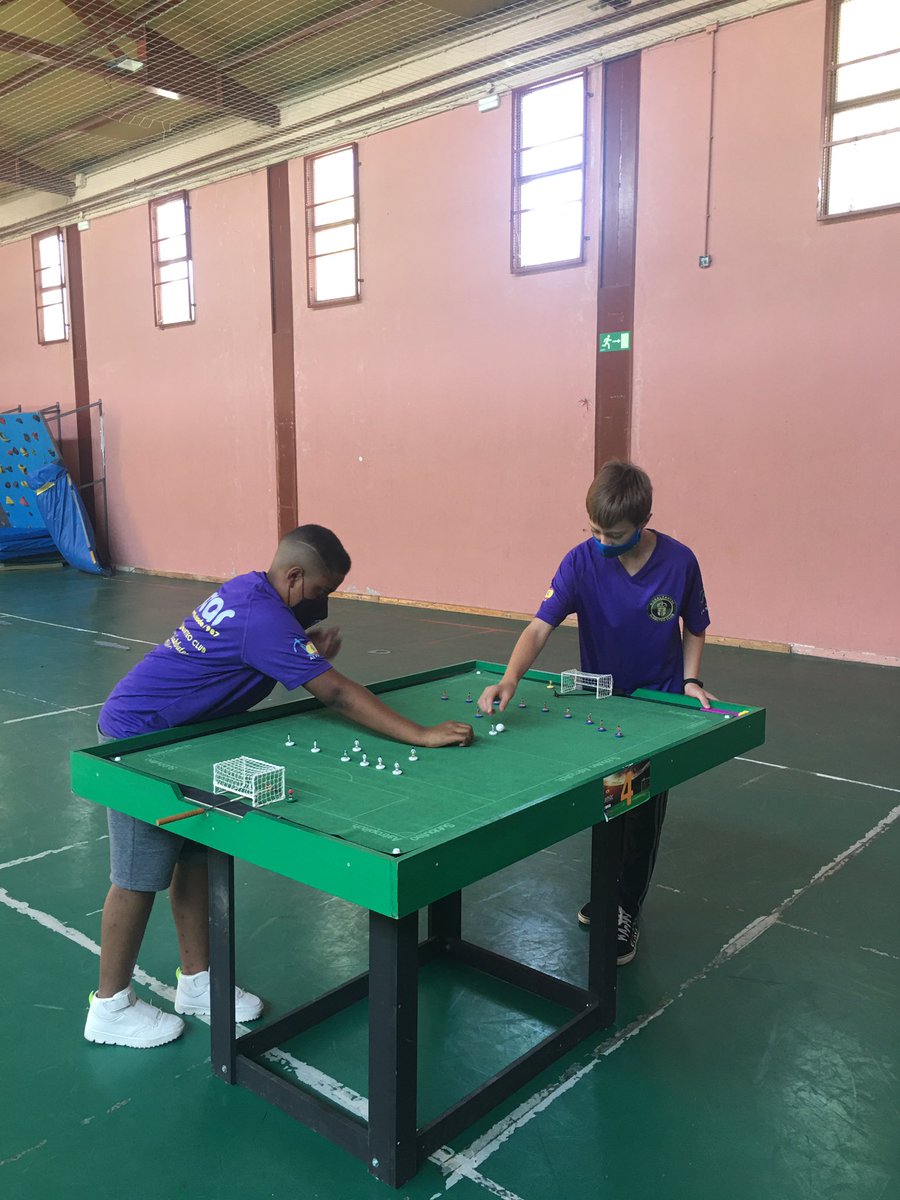 Moralzarzal subbuteo tweet media
