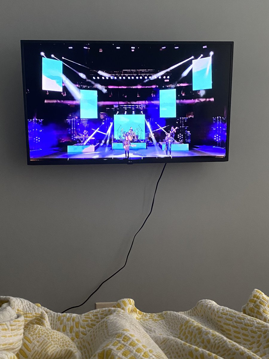 aleadcom's tweet image. Disfrutando de nuevo el concierto de @MATUTEmx no sabia que tenemos 24 hrs Oda verlos de nuevo , Increíble , I love everything! @jorgedalessio #MatuteEnConcierto