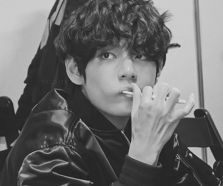 kapaltaekook's tweet photo. [𝐓𝐚𝐞𝐤𝐨𝐨𝐤 𝐚𝐮] 

-ℍ𝕒𝕤𝕖

Jeongguk kalah taruhan, dan sialnya ia harus menerima tantangan untuk making out dengan rival-nya sendiri, yang katanya mengidap oligospermia. https://t.co/PylQEdc5bZ