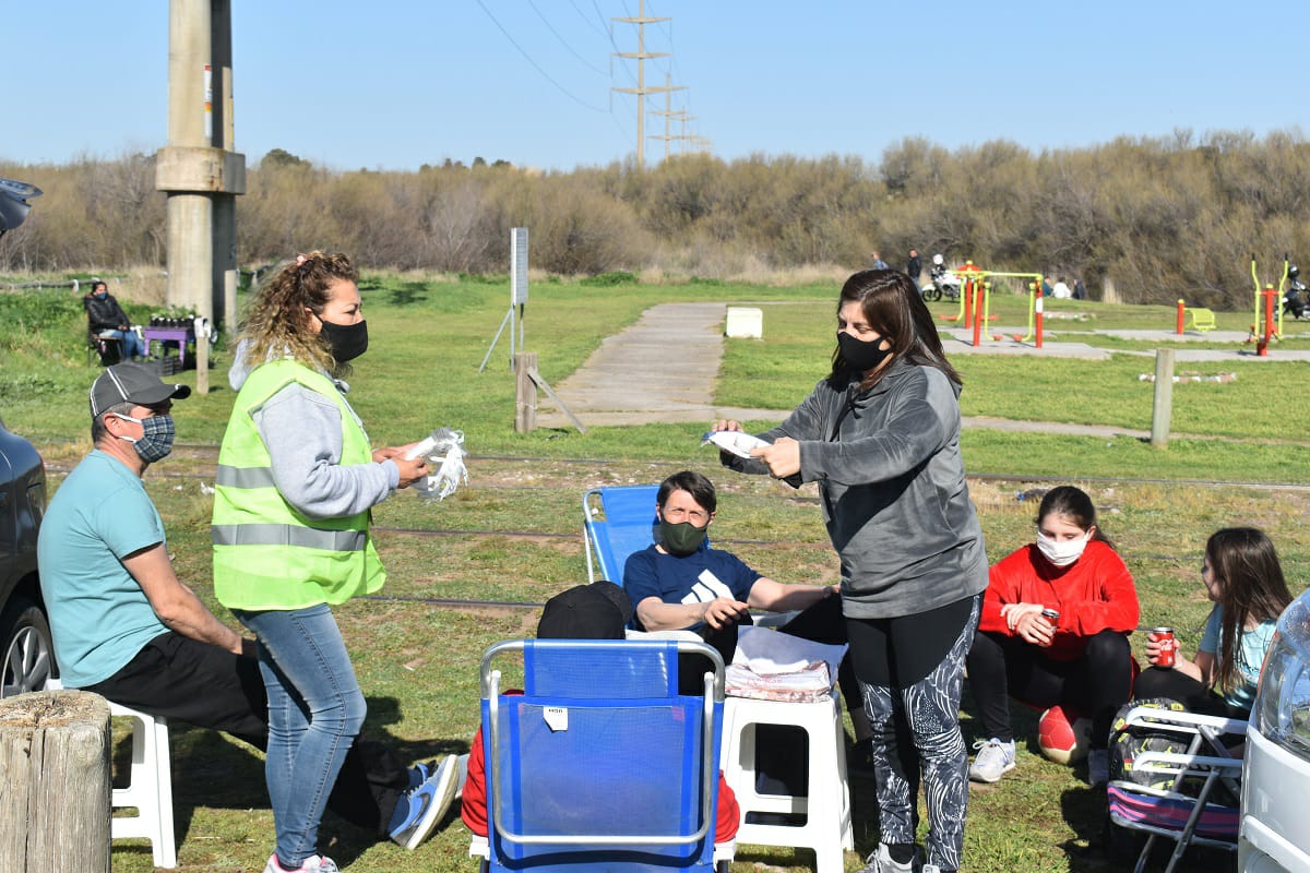 Nuevamente concientizándo sobre medidas de bioseguridad, en espacios públicos de la ciudad.
