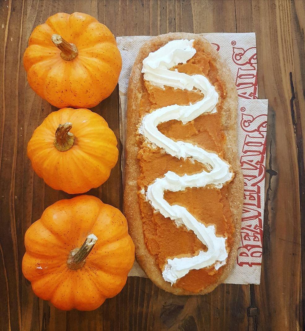 From pumpkin beer to pumpkin Beavertails, check out our favourite fall treats to dive into this season in Ottawa 😋 ➡️  bit.ly/2ZkmgKE #MyOttawa