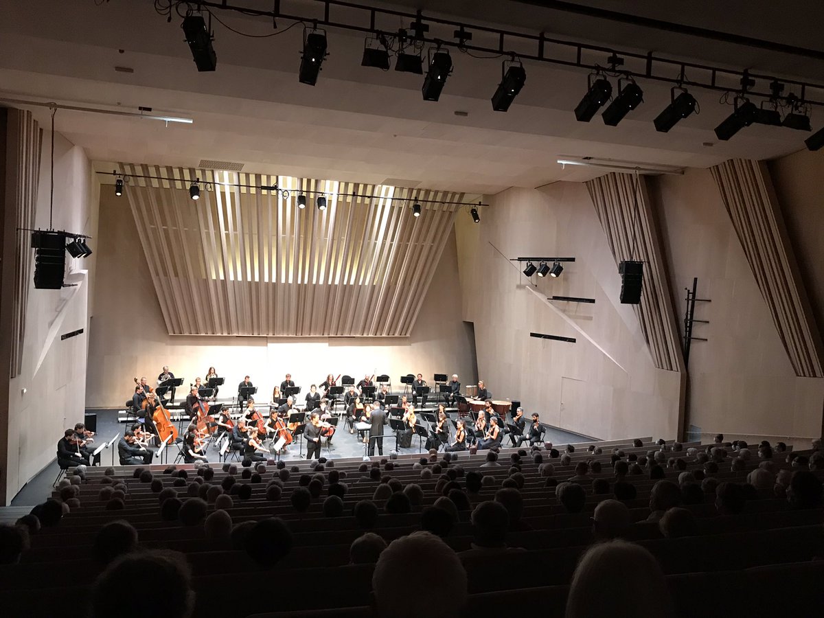 Cité de la musique et de la danse grandsoissons (@cmdsoissons) on Twitter photo Une somptueuse ouverture de saison avec l'Orchestre de chambre de Paris et deux très grands artistes : le chef Lars Vogt, nouveau directeur musical et Christian Tetzlaff, l'une des plus grandes personnalités actuelles du violon.
<a href="/grandsoissons/">grandsoissons</a> <a href="/alaincremont/">Alain Cremont</a> <a href="/orchambreparis/">Orchestre de chambre</a> Une somptueuse ouverture de saison avec l'Orchestre de chambre de Paris et deux très grands artistes : le chef Lars Vogt, nouveau directeur musical et Christian Tetzlaff, l'une des plus grandes personnalités actuelles du violon.
<a href="/grandsoissons/">grandsoissons</a> <a href="/alaincremont/">Alain Cremont</a> <a href="/orchambreparis/">Orchestre de chambre</a>