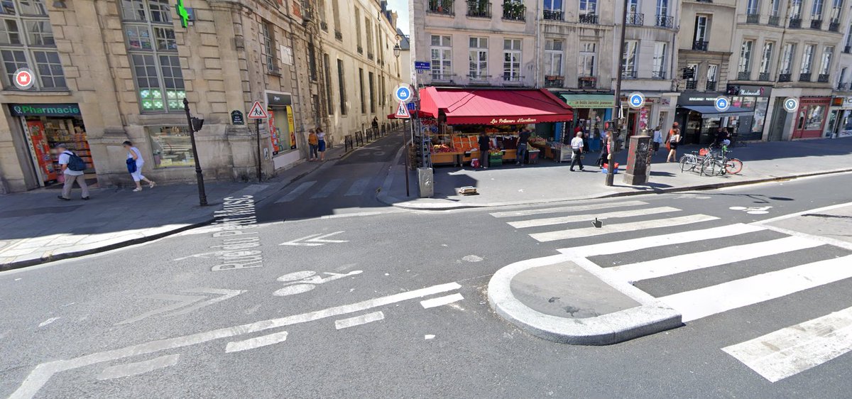 Rues de l'Hôtel St Paul, rue Beautreillis, rue du Petit Musc, rue Castex n'ont pas besoins de feux, ce sont des rues sans beaucoup de trafic (voire presque aucun), dont les trois dernières sont en flux motorisé sortant donc avec un conflit qui existe déjà.