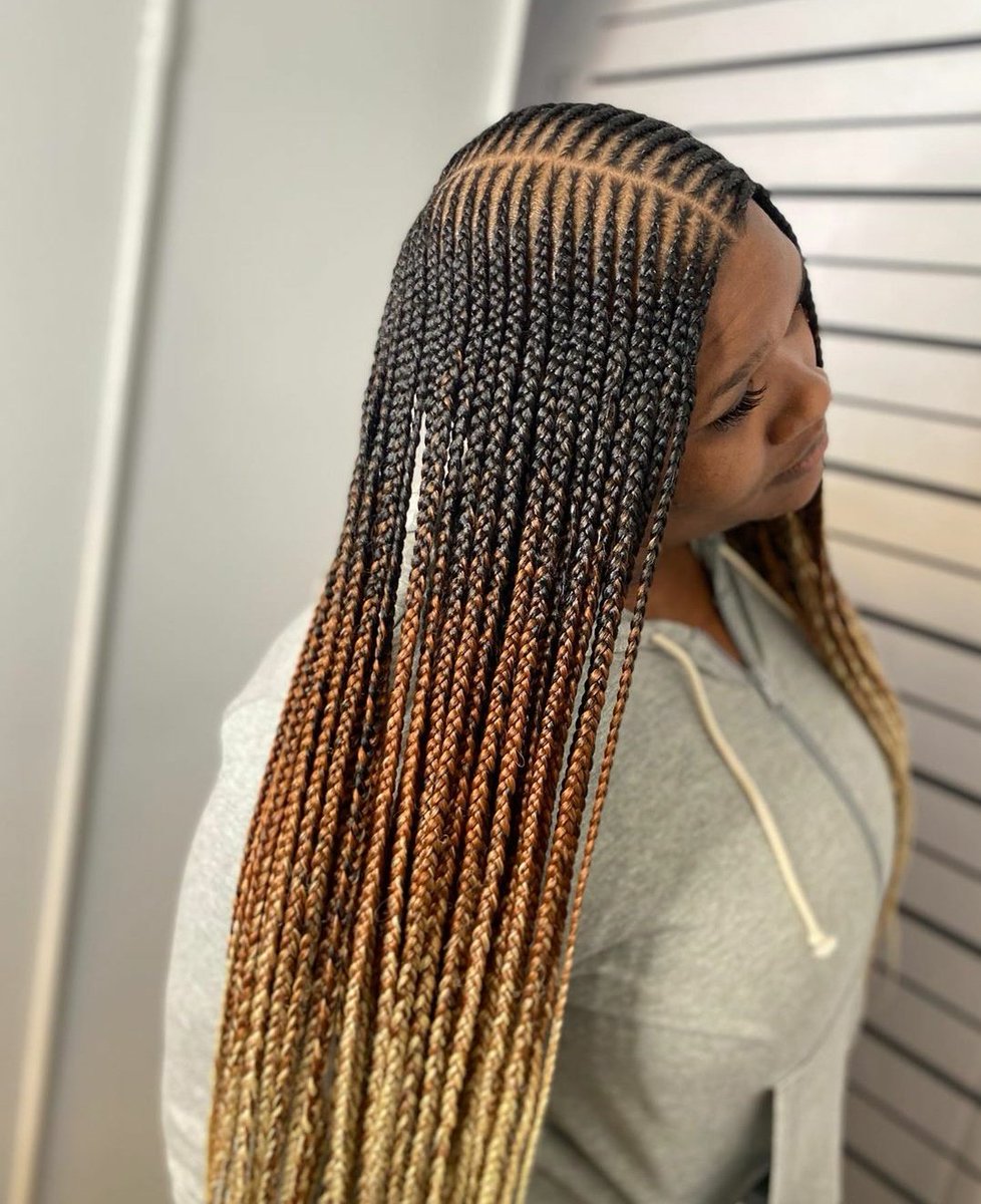 Touchedbytb_'s tweet image. TEDDY for the WIN 🙌🏾 hair provided by @the_braid_collection #layerbraids #middlepartbraids  #ombrebraids  #ombrebraidinghair  #touchedbytb_  #braidingclasses  #braidstyles  #braids #clevelandbraider  #partrefiner💜  #2layers #protectivestyles  #ombre