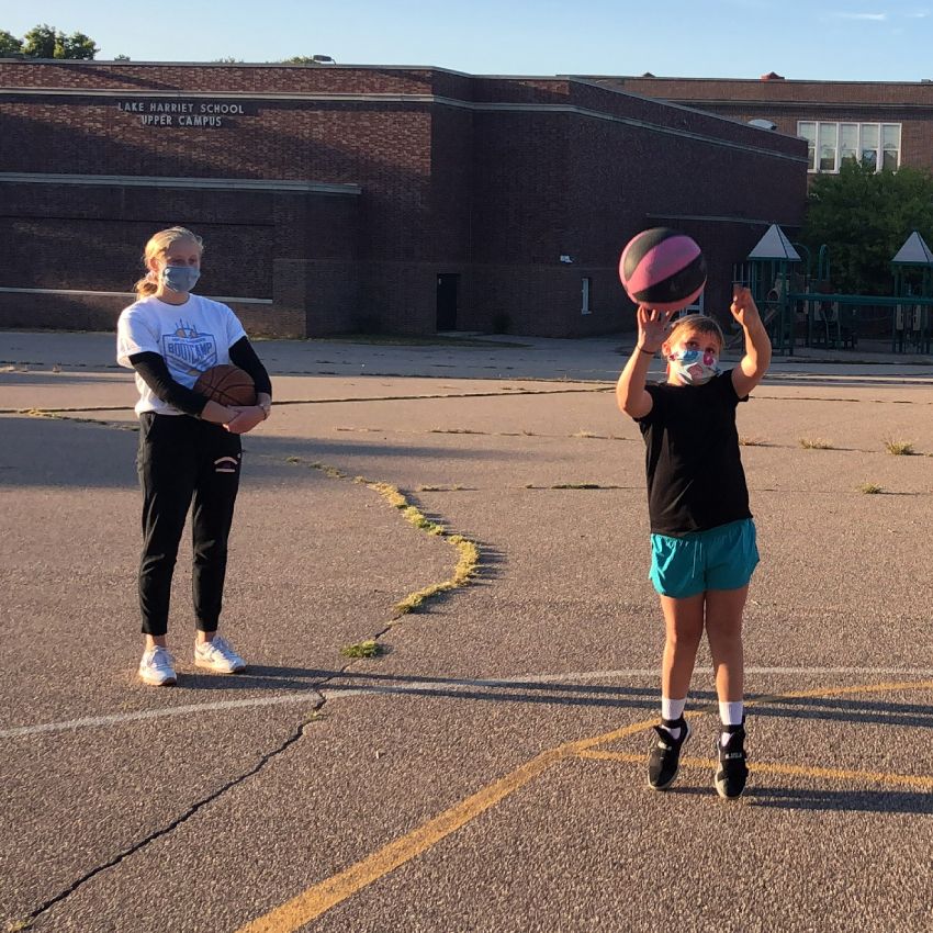 mplslakersbball's tweet photo. Players, parents &amp; coaches, thank you for a great Girls Boot Camp 2020! 🏀 #MplsLakers #MplsLakersBasketball #LakerBootCamp #GirlsBasketball https://t.co/nzpdgIkXwK