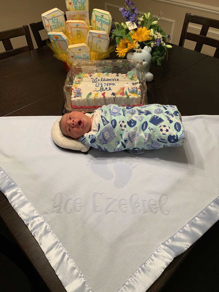 GriffDaddy3's tweet photo. My little boy Ace Ezekiel 👶🏽 born 9/9/2020 6lb 12 oz 🥰💙 show my man some love 😍 https://t.co/rdNXBbReDs