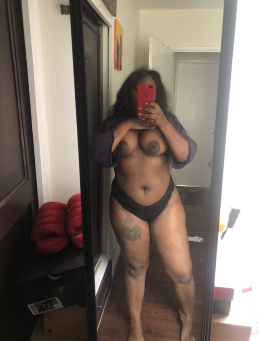 Fresh out the shower 🧴 https://t.co/9tf688HVko<a href="/tag/throwbackthursday"class="tags"><span>#throwbackthursday</span></a>