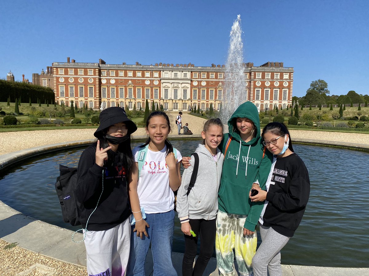 EagleHouseSch's tweet photo. What a glorious day to be at Hampton Court for our boarders Sunday trip @EHBoarding #EHSBoarding #EHSLearningforLife https://t.co/IBptmvFxo7