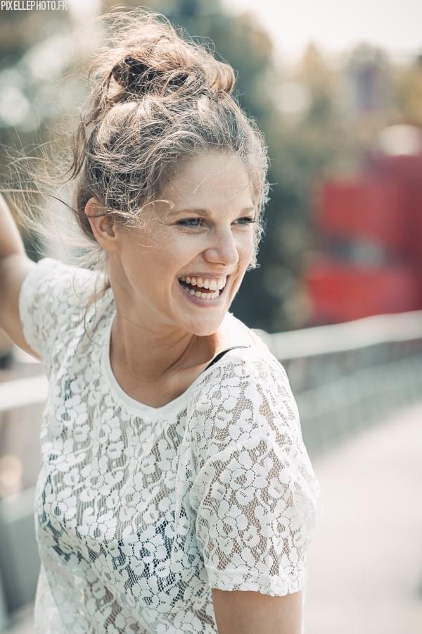 Connaissez-vous notre nouvelle coiffeuse dans DERNIER COUP DE CISEAUX ? Elle s'appelle Morgane CABOT : elle est drôle, belle, intelligente, et c'est peut-être aussi une criminelle ! Venez faire sa connaissance dès le 17 septembre ! <a href="/MorganeCabot/">Morgane Cabot</a> theatredesmathurins.com