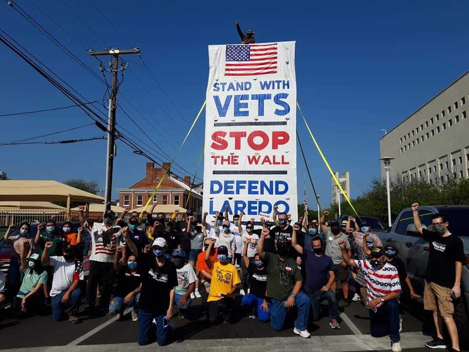 ricardo_de_anda's tweet photo. This is what the out-of-town, BP induced, Trump Train met when they sought to mar Laredo's "dedo grande" message to the WH.
Laredo Vets
#ProtectorsNotProtesters
#RiverWarriors
#VetsAgainstTheWall
#TOMA https://t.co/OOc5oJhboN