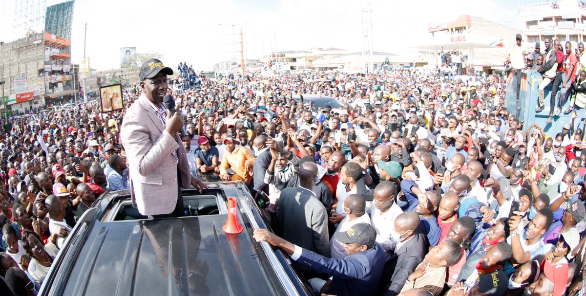 WilliamsRuto's tweet photo. Addressed wananchi at Kitengela town,  Kajiado County, after the church services. https://t.co/Qsbp0Cf73R