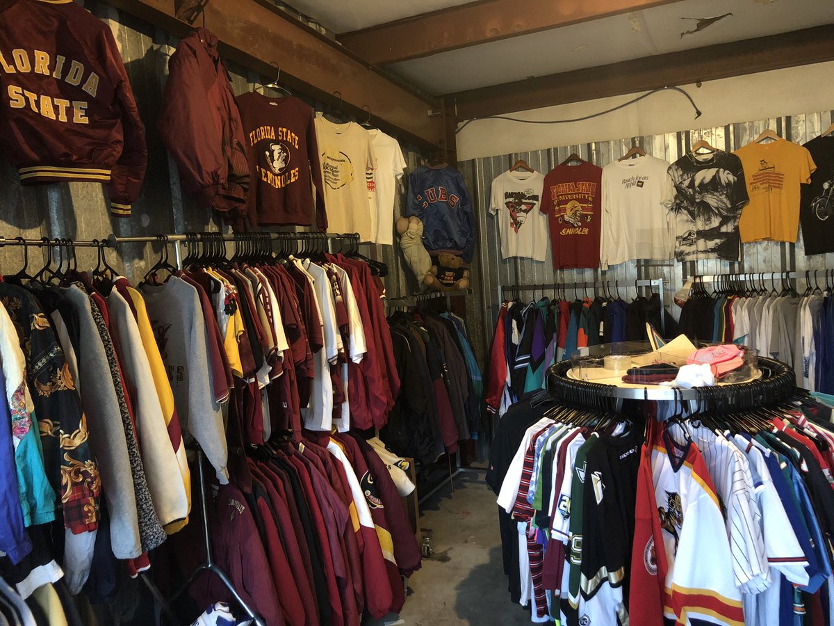 And if you didn’t know, ya boy is a store owner, this is lots of hard work, lots of digging, and lots of trust in the man above🙏🙏