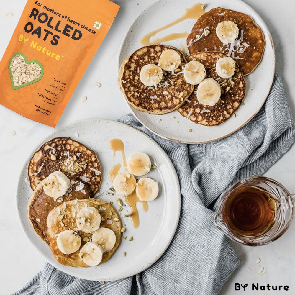 DesiChainIndia's tweet photo. Rolled Oats are a great source of fiber and promote heart #health. They also make incredibly healthy &amp; guilt-free pancakes.

Order yours today and add some sweetness to your mornings! Buy now: https://t.co/2pX9uyOXCA 

#VocalForLocal #DesiChain #Desi #MadeInIndia #HealthyIndia https://t.co/roEhqfT1YR