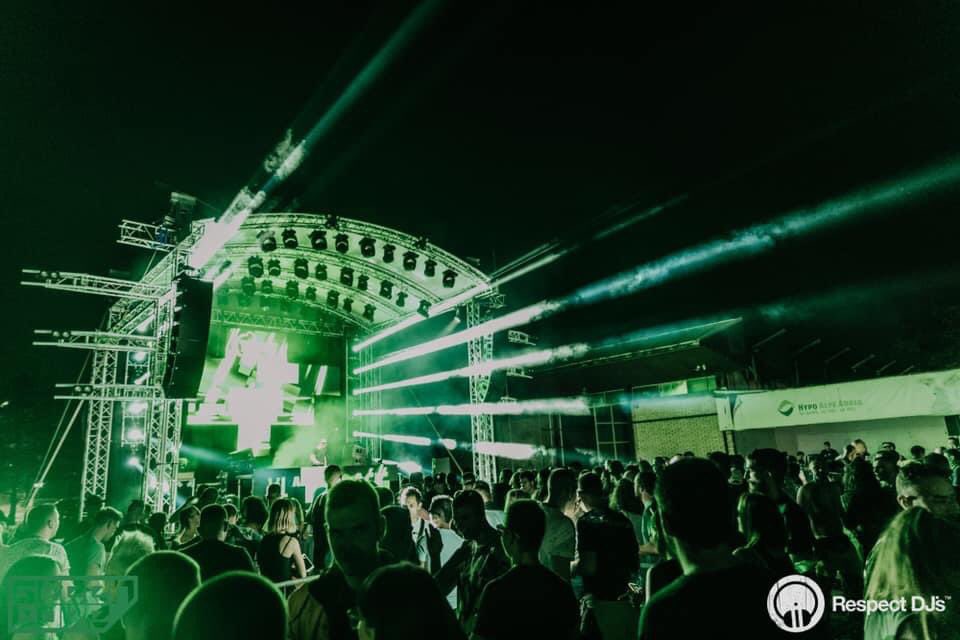 Lopuh Music (@lopuhmusiccamp) on Twitter photo While the electronic dance world stood still, Green Love team in #serbia did a double show this weekend! There is hope ๐๐ผ๐
<a href="/fatimahajji/">Fatima Hajji</a> While the electronic dance world stood still, Green Love team in #serbia did a double show this weekend! There is hope ๐๐ผ๐
<a href="/fatimahajji/">Fatima Hajji</a>