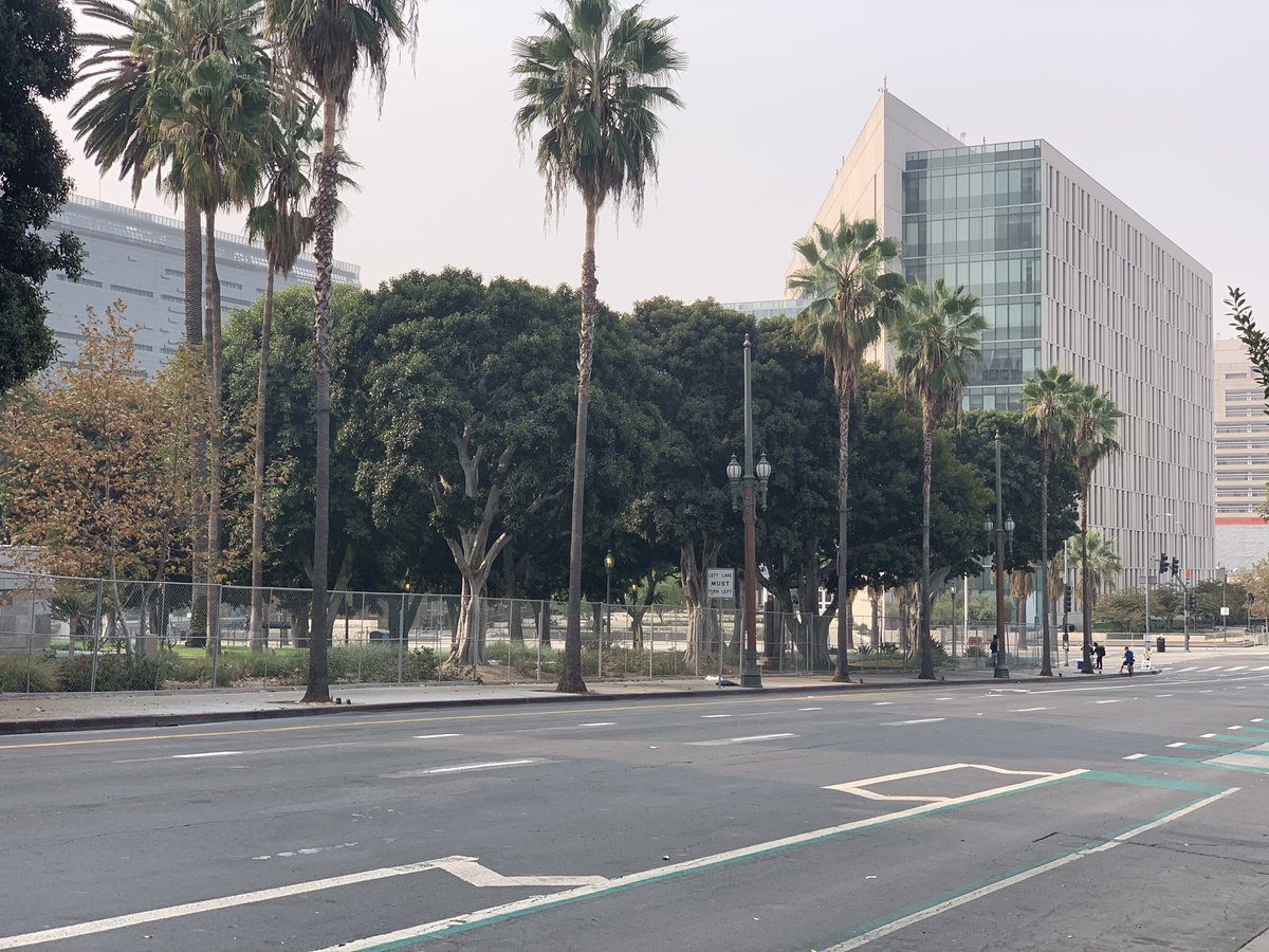 I’m back in Civic Center.  @LASDHQ has fenced shut not only Grand Park but also the City Hall south lawn.