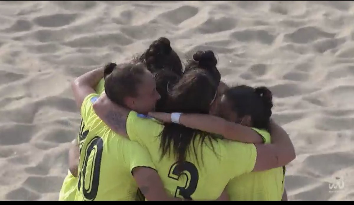 💥 FINAAAAAAAAAAAAAAAAL!!!!!

⚽️WFC Zvezda Women 0 - 1 @CFFCaceres  

🥳 Nuestras chicas ganan a todo un equipazo que hasta hoy no habian perdido, 3ª victoria de nuestro equipo en 4 partidos se nos acaban los calificativos para este equipo.

¡SOIS LA OSTIAAAAAAA! 💚💚