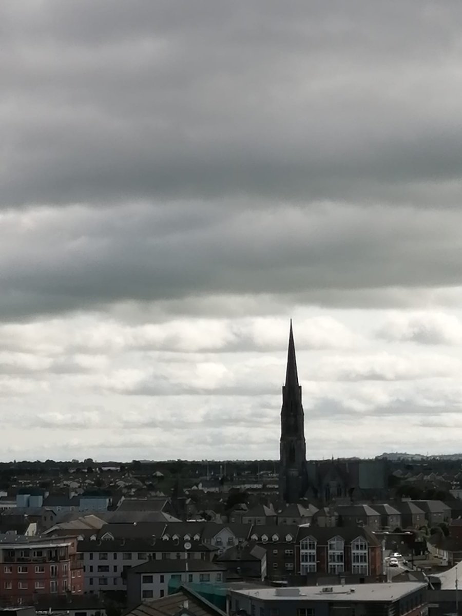 leeshell1984's tweet image. Beautiful sunny Sunday in Limerick