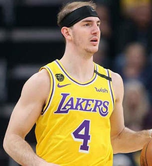 opiordegabriel's tweet photo. ótimos jogadores de basquete que não possuem cara de jogador de basquete https://t.co/L44KO24ihZ