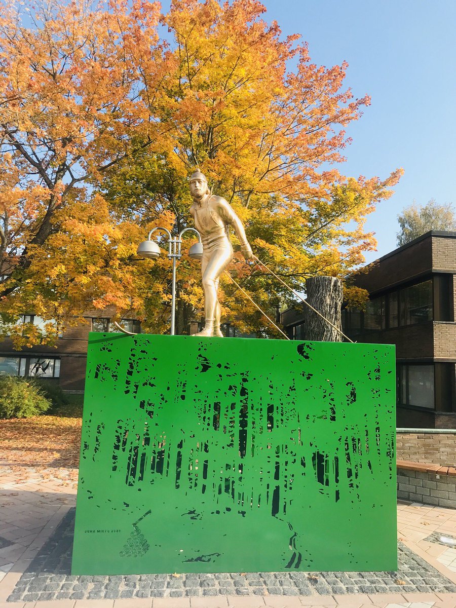 Ensin oksetti, sitten pelotti ja lopuksi nauratti. Suunnistajana sitä liikkuu aika epämukavuusalueella kun kädessä ei ole karttaa ja rastilla ei pääse ”lepäämään”. SM-maastot vois jatkossakin olla syksyllä ✌🏻 #suunnistus #juoksu #kestävyysurheilu