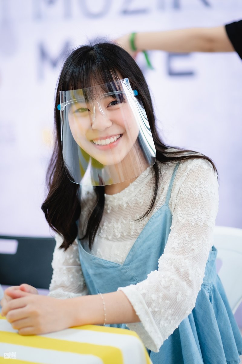 aopnormal's tweet photo. น้องเหมย Boxx music พบประชาชน วันที่ 2 ~*
Full: https://t.co/ceJRdd8blv
メアイメアイ✿
► https://t.co/09a19PxTeX
► https://t.co/5eSwTTkRFc
► https://t.co/8Qtck0XqnA
.
#MaiySupitcha #Umechan
#Boxxmusic #MuzikMove
#CatTshirt #CatTshirt7 https://t.co/9yKaIZNPAK