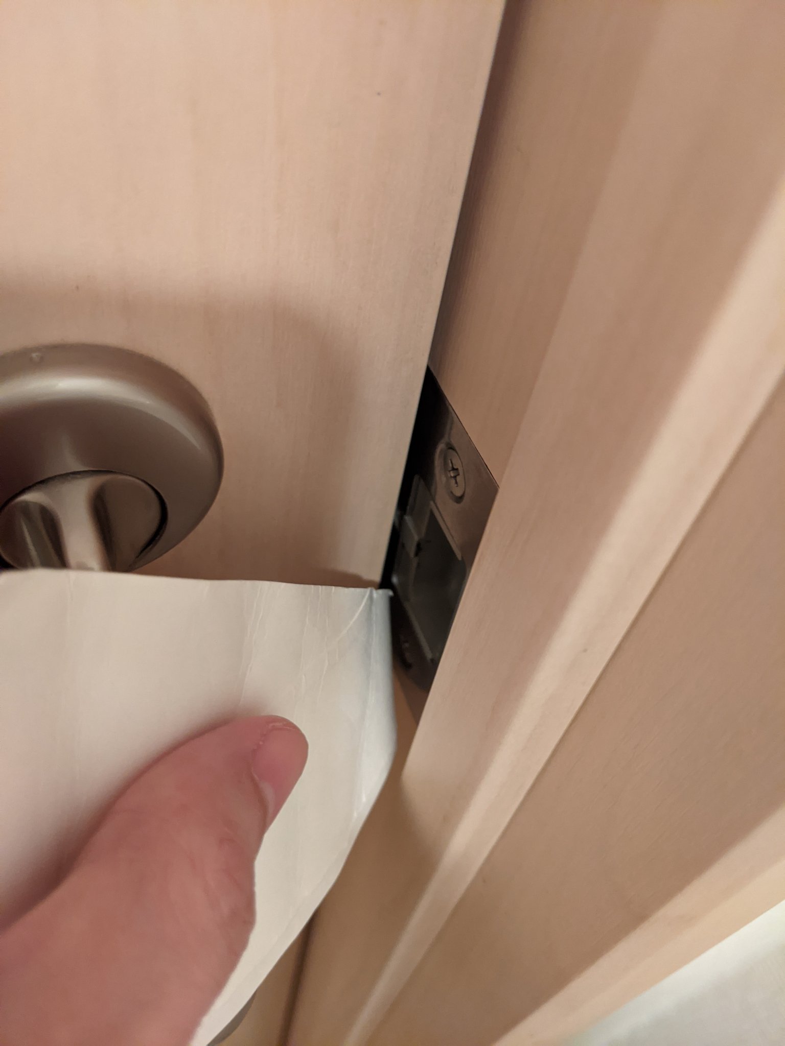 覚えておいて損はない 地震などでトイレに閉じ込められた時は コレを試してみよう えのげ 覚えておいて損はない 地震などでトイレに閉じ込められた時は コレを試してみよう えのげ