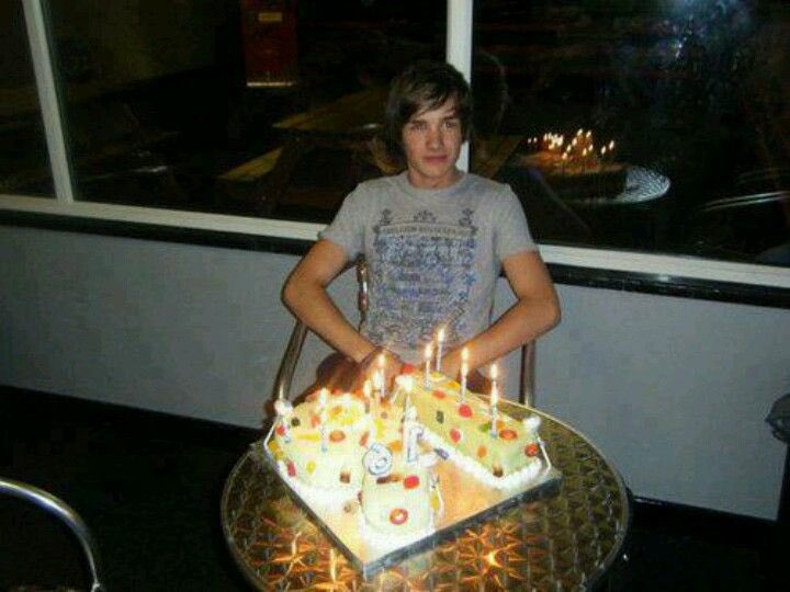 liam wasn’t actually alone on his 16th birthday. his friends threw him a surprise party and were behind the camera during the picture