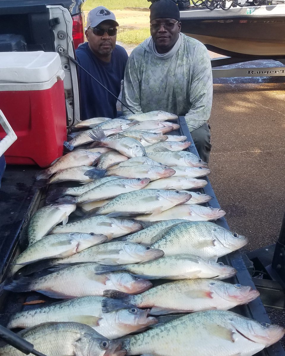 WCO CHECKING in still getting it done with (No Live Scope lol) &amp; Special thanks to Sponsors:<a href="/LuresRoad/">Road Runner Lures</a> <a href="/LuresRoad/">Road Runner Lures</a> <a href="/BnMPoles/">B'n'M Fishing</a> <a href="/FishDriftmaster/">David</a> <a href="/CrappieCrazycom/">Crappie Crazy.com</a> <a href="/HooksTru/">Tru Turn Hooks</a> <a href="/EgoFishing/">Adventure Products</a> <a href="/BigBiteBaits/">Big Bite Baits</a> <a href="/crappiecom/">Crappie.com</a> <a href="/DaiichiHooks/">Daiichi Hooks</a> <a href="/CottonOutdoors/">Warren Cotton Outdoors</a> <a href="/Power_Pole/">Power-Pole</a> (warrencottonoutdoors.com)