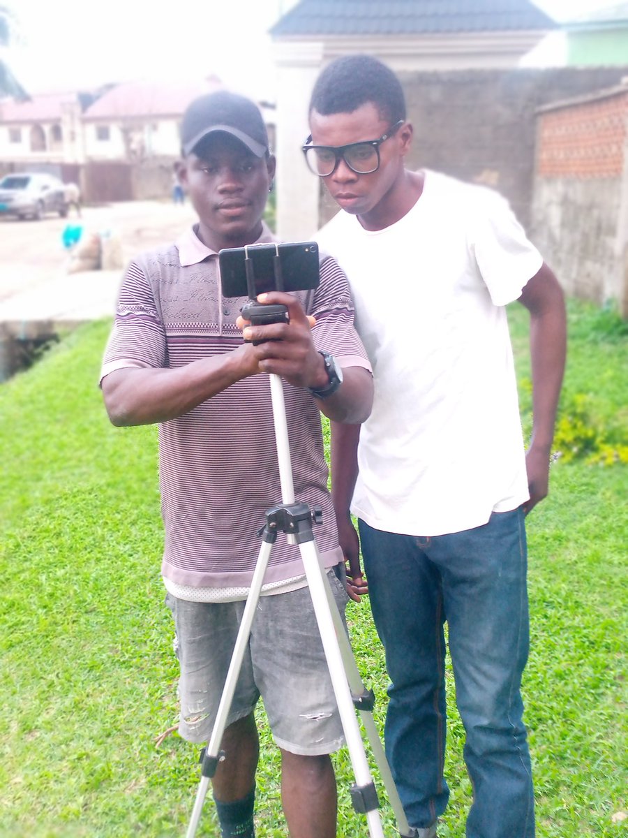 cjellof's tweet photo. Follow Dove comedy comedy on IG like their Facebook page u can do it now please gobbles @AldoNova_ @AYCOMEDIAN @TemiOtedola @aaronpnzn @allyoloyin_ @beejay_stickz @cjellof @Dove comedy https://t.co/xv6MuTUGc6