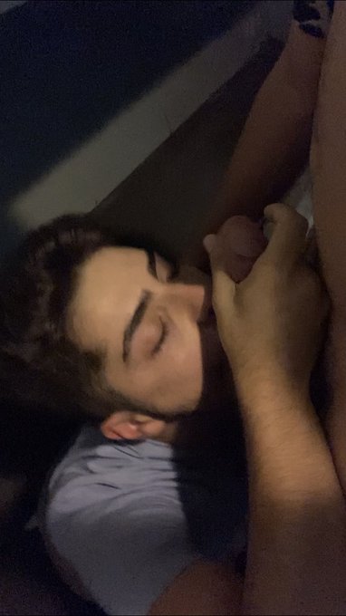 Watch Heavy pole's leaked NSFW photo on TwXstars