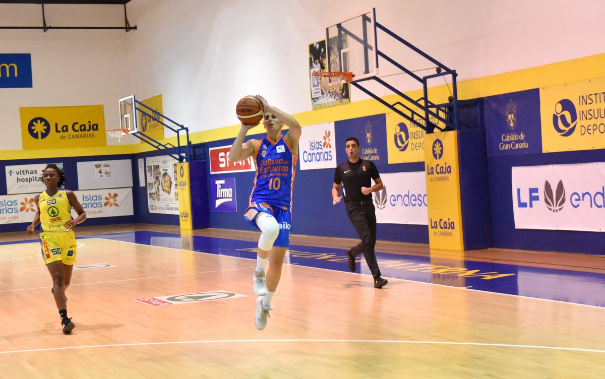 Basket Insular / www.BasketInsular.net (@basketinsular) on Twitter photo . <a href="/LeticiaRomero95/">Leticia Romero</a> volvió a jugar en La Paterna siete años después
<a href="/cbislascanarias/">CBIC SPAR Gran Canaria</a>
<a href="/valenciabasket/">Valencia Basket Club</a>
basketinsular.net/2020/09/26/let… . <a href="/LeticiaRomero95/">Leticia Romero</a> volvió a jugar en La Paterna siete años después
<a href="/cbislascanarias/">CBIC SPAR Gran Canaria</a>
<a href="/valenciabasket/">Valencia Basket Club</a>
basketinsular.net/2020/09/26/let…