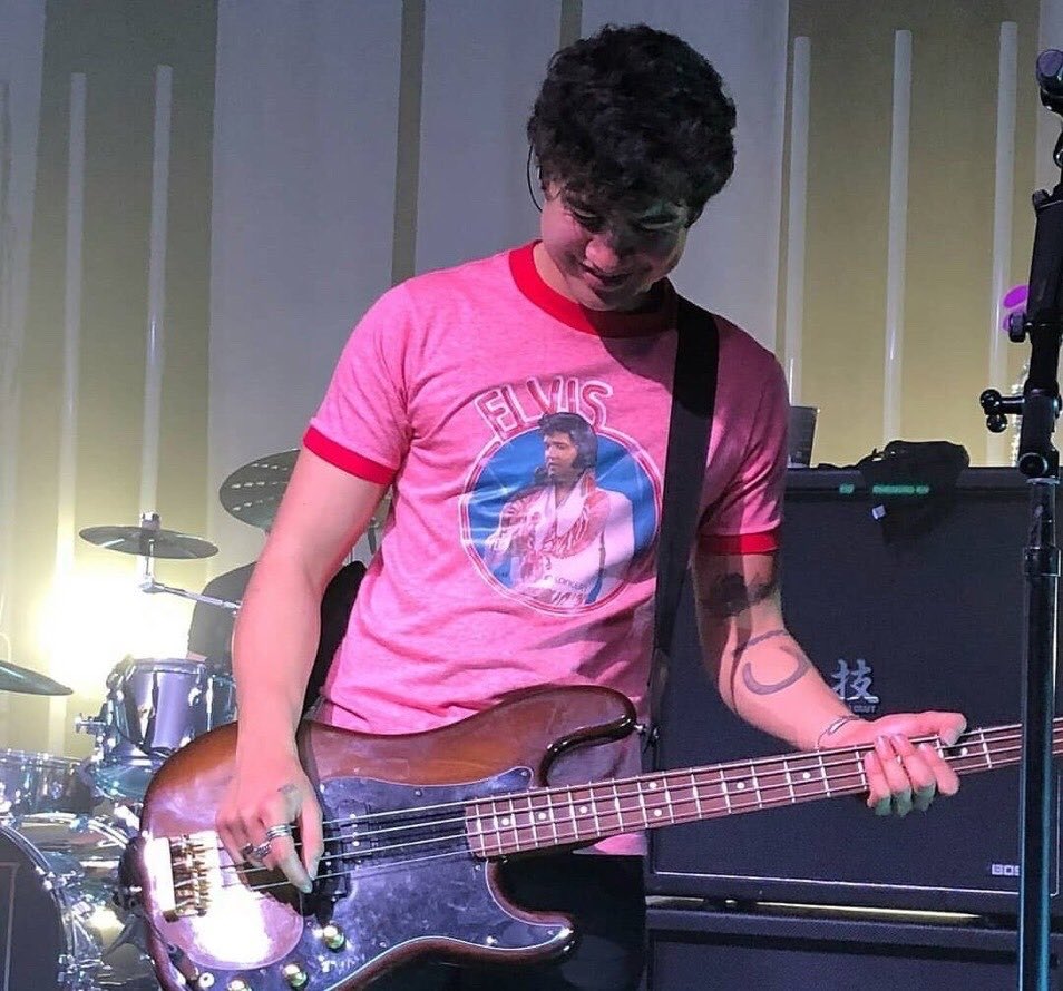 CALUM HOOD AS AMONG US CHARACTERS https://abs.twimg.com/emoji/v2/... draggable=