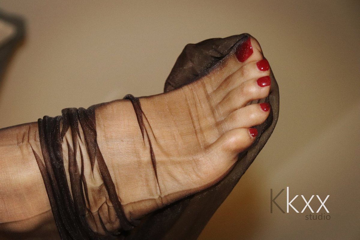 一位拍照很不错的粉丝，可以联系他拍摄。<a href="/KKXXphotography/">KKxx photo</a>