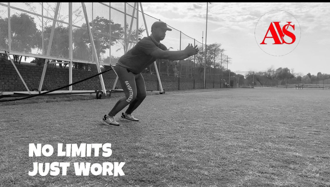 audas_vanschoor's tweet photo. YOU WILL NEVER KNOW
YOUR LIMITS
UNLESS YOU PUSH
YOURSELF TO THEM.
.
.
THIS WEEK β¬οΈ
NO LIMITS
JUST WORK
.
.
#NeverMissAMonday
#AvsTubes #Fitness #Outdoors #Fitness #Functionaltraining #Bodyweight #Consistency
#Avsfitness #TeamAvs #MONDAYMOTIVATION https://t.co/XKHGbaVYWV
