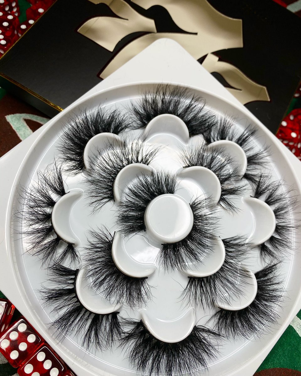 casinolashes's tweet photo. Place your bets on our Mink and/or Faux Mink lashes today!!🎰❤️ https://t.co/GpZGcyE9na https://t.co/U7jhBBjHSI