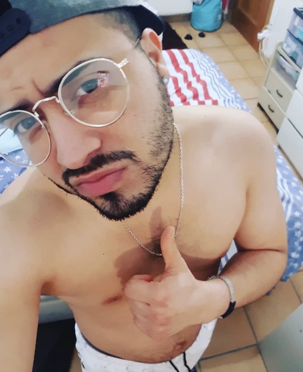 mxrbxhn's tweet photo. ¿Qué tal este papasito? 😍 
Hagan RT si les gustaría verlo desnudo... 🤭😈👌🏼 https://t.co/JkG5grUANs