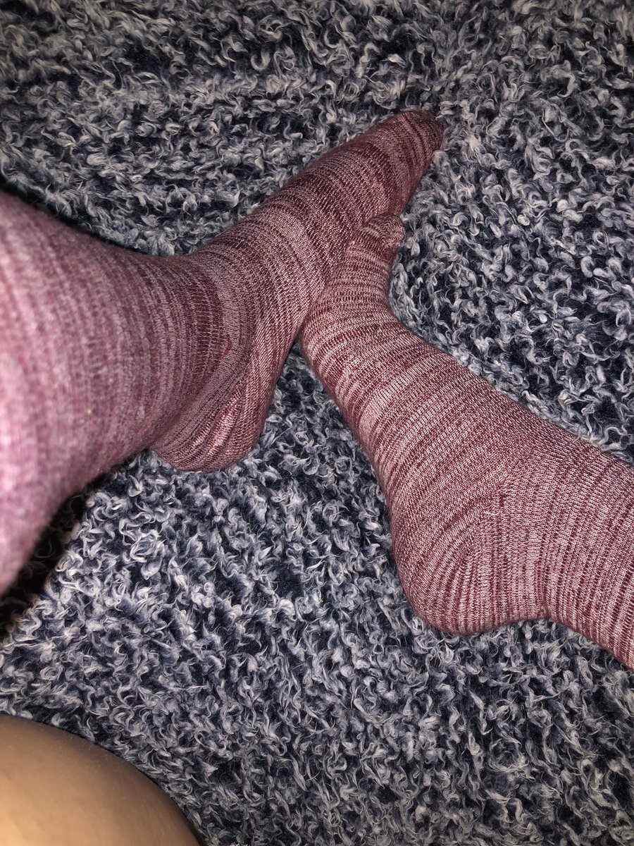 ruby22496192's tweet photo. Who wants me to talk my socks off 💦💦👅 #wettoes #wetfeet #toespreading #toes #suckingtoes #feetdom #feetdom #feetfetish #feetkiss #footcurl #socks #prettytoes #sexytoes #sexyfeet #footpictures https://t.co/uAC9qEQYmm