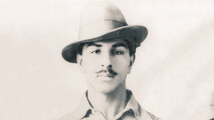 adi_patel0099's tweet photo. "जिदंगी तो अपने दम पर ही जीयी जाती है......            दूसरों के कंधे पर तो जनाजे उठाए जाते हैं।"
वीर शहीद #भगत_सिंह के 113वीं जन्मदिवस पर उन्हें शत्-शत् नमन ।
#Bhagat_Singh 
#bhagatsinghbirthday 
#BhagatsinghJayanti https://t.co/cZZUzloBF4