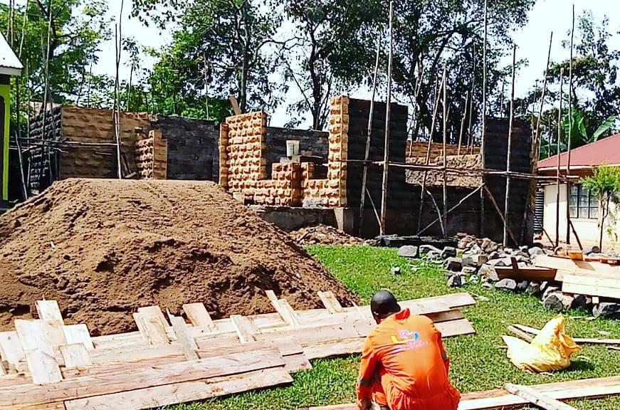 Even at the village, beauty matters. I love this!From a cost perspective, it does not make economic sense to clad panels with dressed stones. Use the stones directly as dressed (Village House by Kathuli Patrick) #SketchItBuildIt  #BeautyMatters