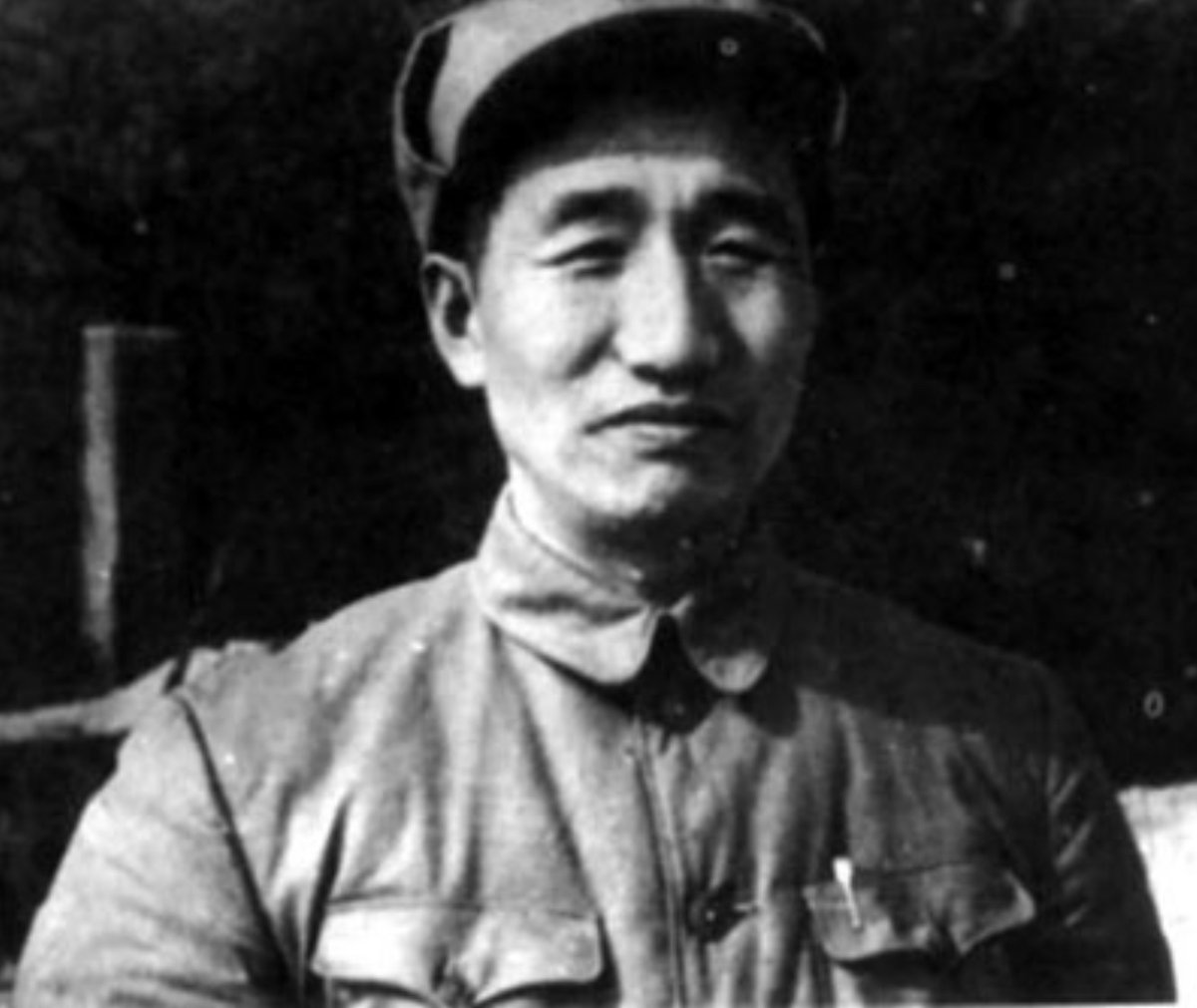 36) Xu Xiangqian, communist commander who defeated his former military school principal Yan Xishan in Battle for Taiyuan of 1948-49, bloodiest battle of the Civil War, incurring 45,000 killed and wounded in process. Later planned 1979 Sino-Vietnamese War. https://twitter.com/simonbchen/status/1294469935318487040?s=20