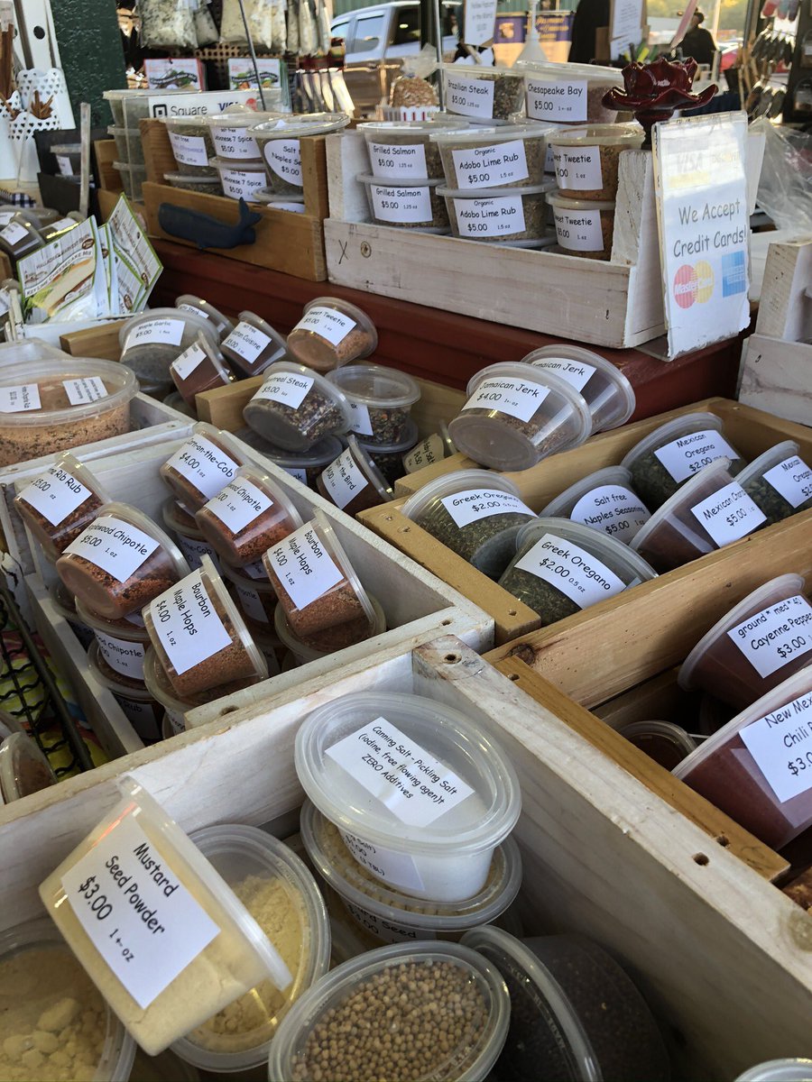 HeyRose2's tweet image. @HeyRose2 is where you’ll find a huge variety of culinary herbs, spices, blends, rubs, teas, dip mixes, dinner mixes &amp;amp; dessert mixes.  Plus all natural dog &amp;amp; cat treats.