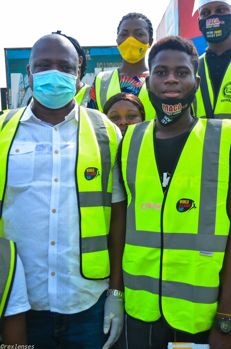 SamcleansS's tweet photo. It Exactly a Week today when the World Cleanup 2020 was held 

Which was Lead by the Majority Leader of Ogun state House of Assembly
Hon Sheriff Yusuf Abiodun. #IBEMAN. 

Thanks for the Privilege in promoting a Clean Environment 

#SamCleans #OGWAMA #WastePolice #worldcleanupday https://t.co/ewtgkVOF4k