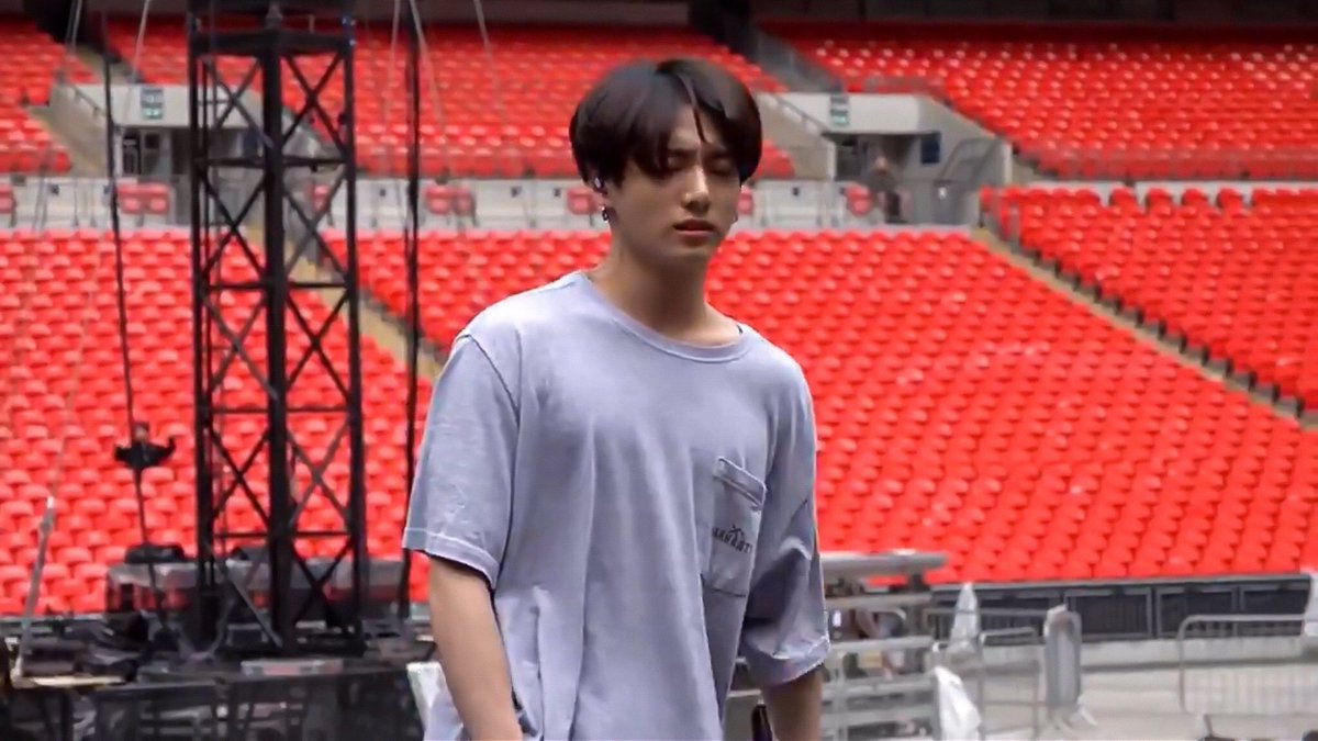 국민🐰🐥𝑲𝒐𝒐𝒌𝒎𝒊𝒏46 ݁ ˖Ი𐑼⋆ ᴀʀɪʀᴀɴɢ ♡ tweet media