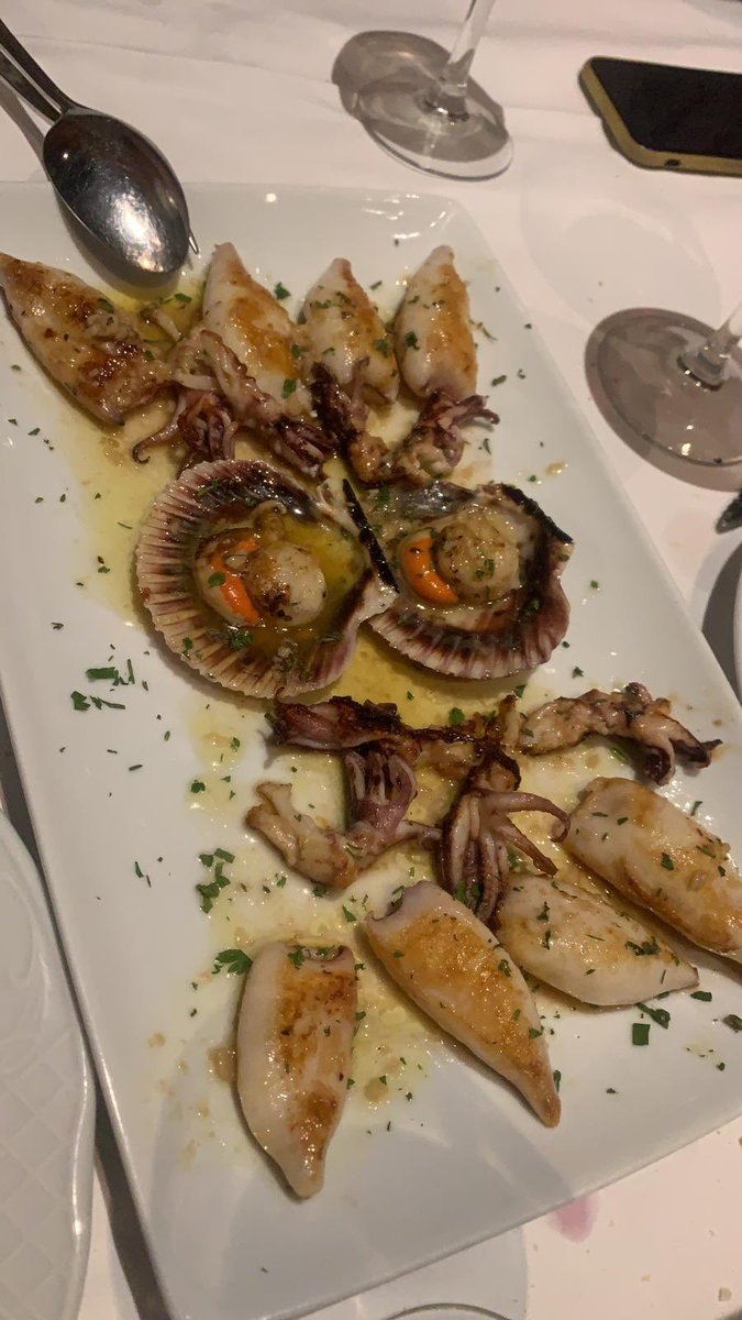 Manu_Vampa's tweet photo. Amanezco después de esto, y no veo sentido al sábado.  
Què lujo de cena! 🤤🤤🤤🤤🤤🤤🤤🤤🤤🤤🤤🤤🤤🤤🤤🤤🤤#Hodei #LaGuíaVampa https://t.co/fdgqqWIFZR