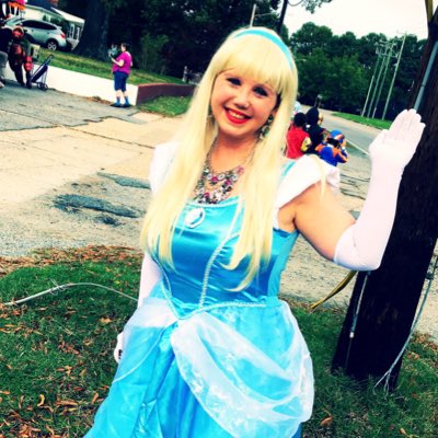CorrellKirsten's tweet photo. #NewProfilePic https://t.co/DAAgiJmGLE