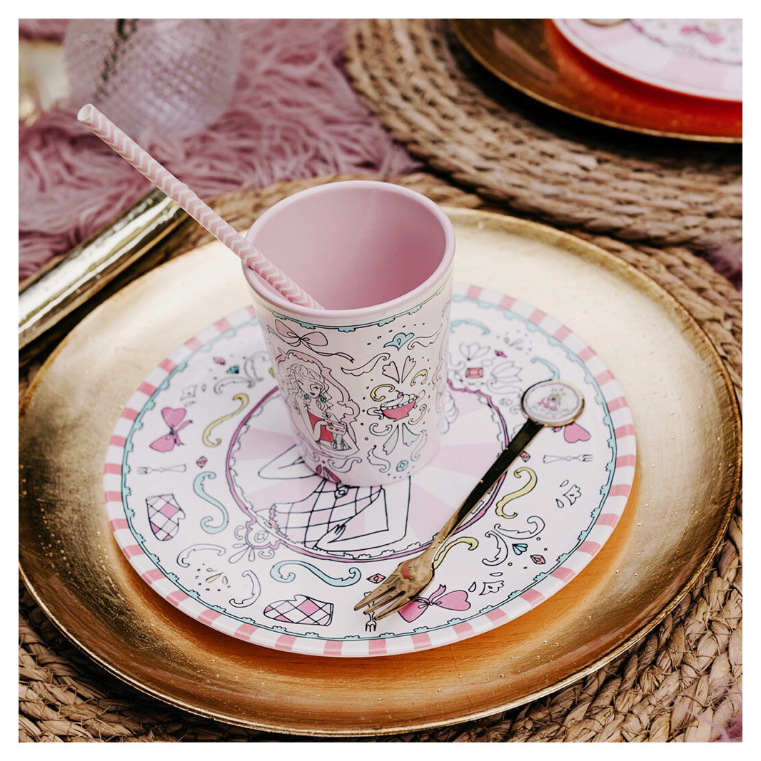 Royal_Tableware's tweet image. The Jill collection is perfect for a birthday party, like this great one organized by @picknickclubnl.

#debaklijnvanjill #jill #jillrocket #tableware #dinnerware #melamine #party #pink #girls #picknickclubnl #partytime  #birthday #glamour #gold #royaltableware #amsterdam