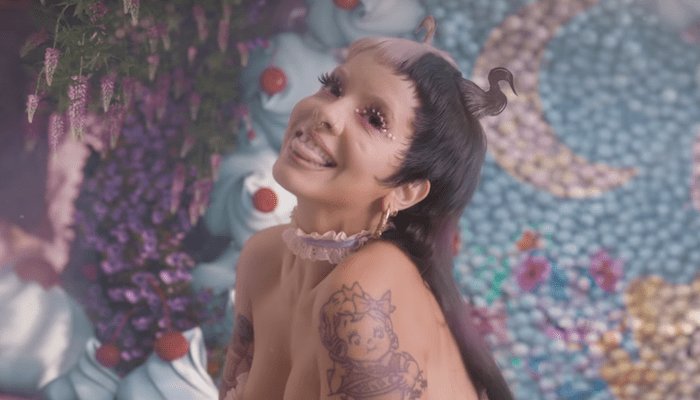 Reasons why Melanie Martinez' new single from her latest album is anti-capitalist.