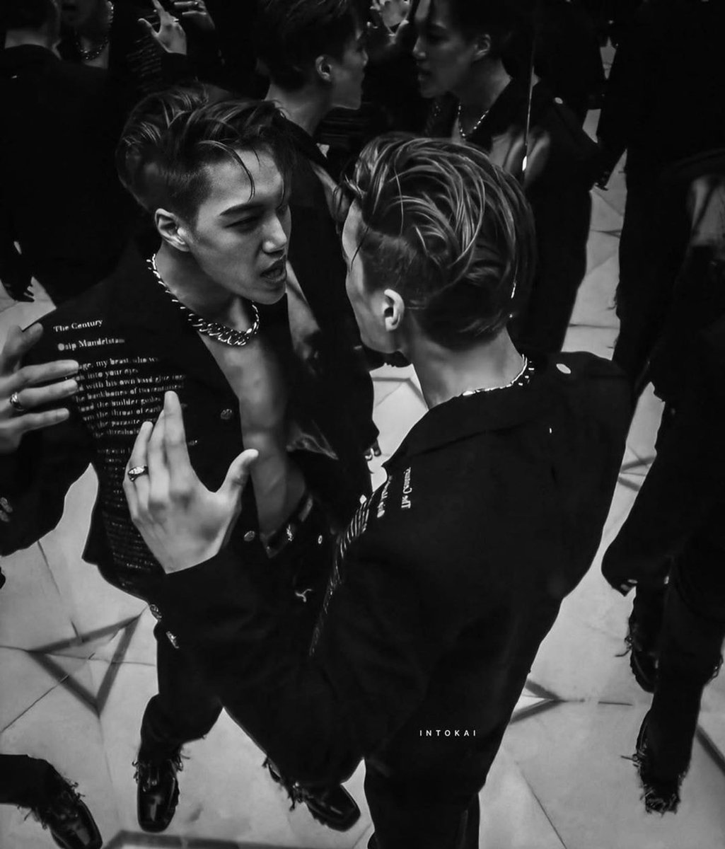 KAI ins
<a href="/weareoneEXO/">EXO</a>