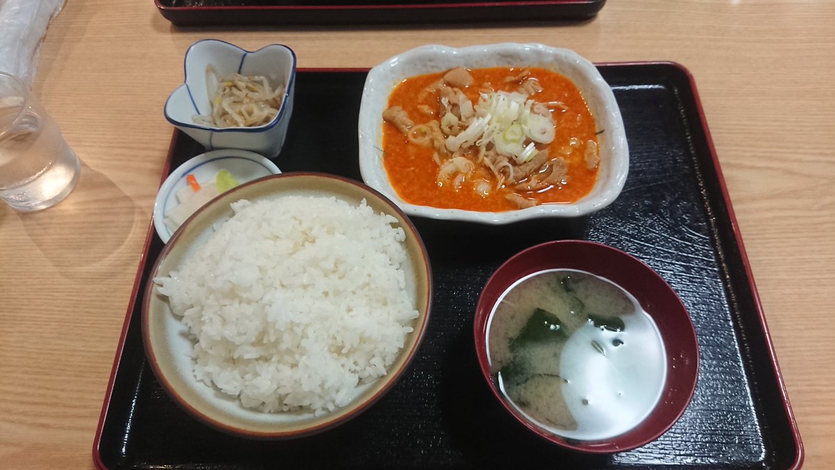 Kei 東松山市 もつ煮の店 まつい もつ煮定食 ご飯 もつ煮大盛り 味の染み込んだ トロトロに柔らかいモツ煮が 大盛りにしたご飯をあっという間に消化していく 辛いもつ煮 ゴジラ なるメニューや それをご飯の上に載せ千切りキャベツと Kei 東松山市 もつ煮の店 まつい もつ煮定食 ご飯 もつ煮大盛り 味の染み込んだ トロトロに柔らかいモツ煮が 大盛りにしたご飯をあっという間に消化していく 辛いもつ煮 ゴジラ なるメニューや それをご飯の上に載せ千切りキャベツと