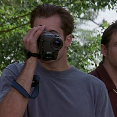 And when we see Ghostface setting up a camera to record Dewey and Gale, it's pretty obvious at this point. Who else is running around campus with a video camera trying to make a documentary of everything that’s going down? We should've guessed Mickey quite sooner. 