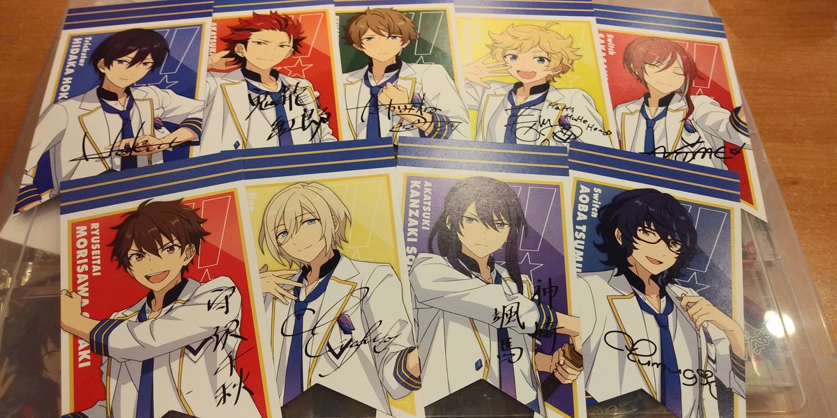 Rin0Silk's tweet photo. あんスタ ガーランド 交換

譲)★千秋 ✩翠 ★夏目 ✩北斗 〇紅郎 〇英智 〇なずな 颯馬 宙 つむぎ2

求)★凛月 真緒 宗 桃李
友人分 千秋 茨

★は★とのみ。桃李は無印とのみ。
千秋を出しておりますが友人が凛月探して良いと許可出ておりますのでこの条件で失礼致します。現在市原アリオにおります https://t.co/9x6FBn7ABG